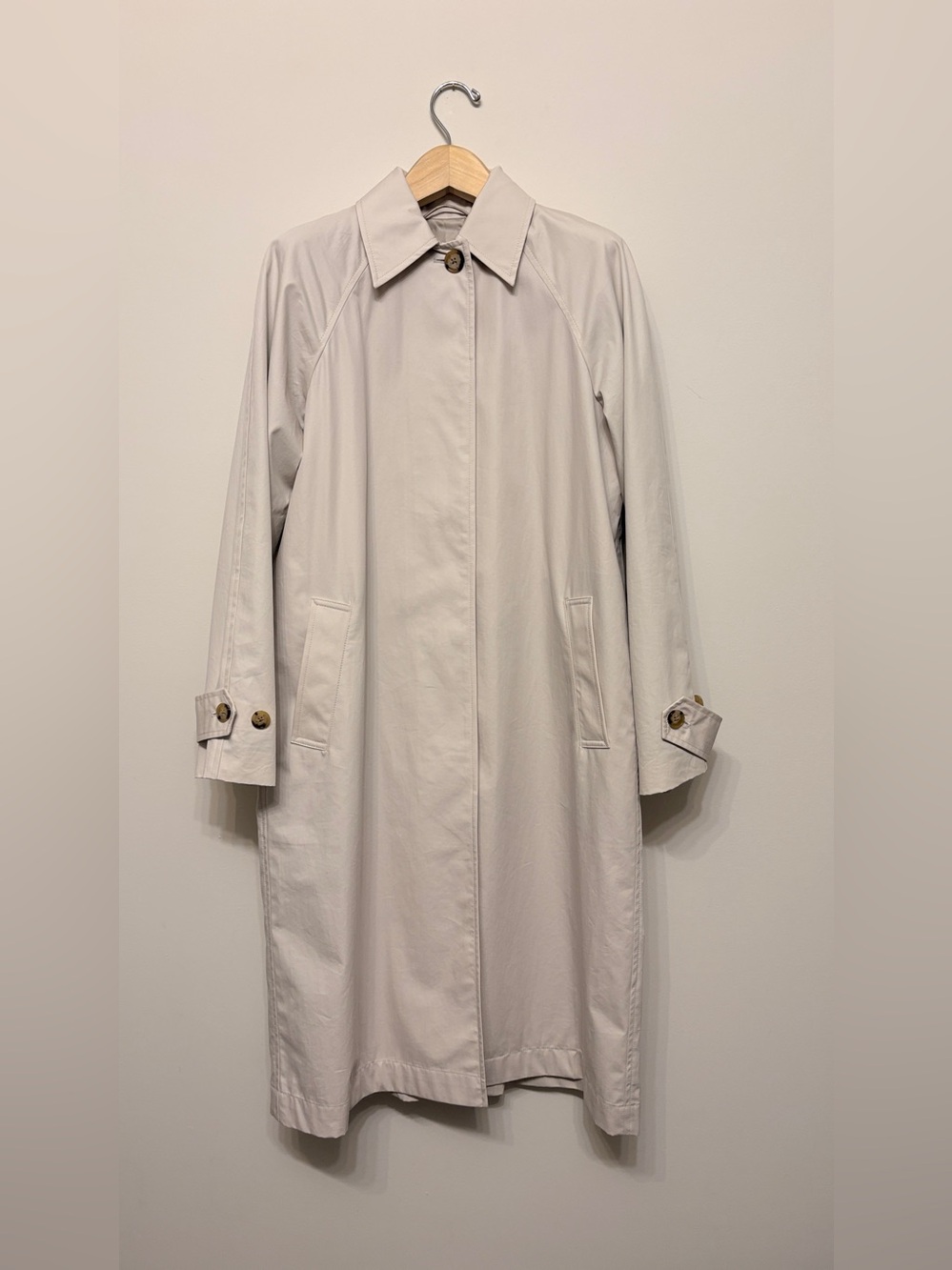 Aritzia Wilfred matte pearl Diana trench coat sz xxs worn once